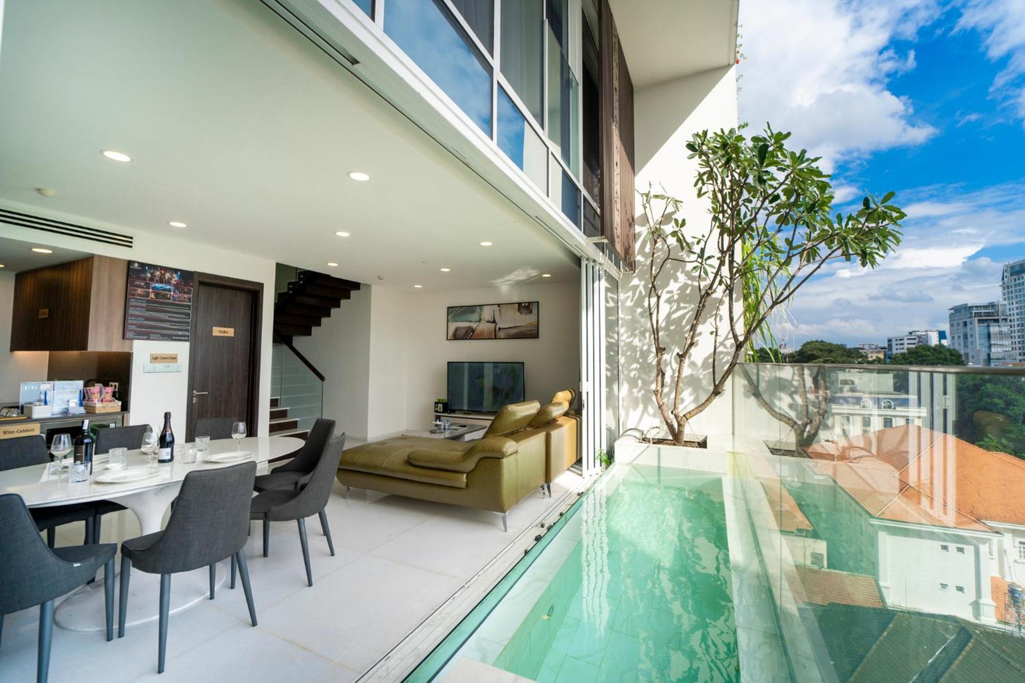 Serenity Saigon Sky Villas - Free One Way Airport Shuttle Хошимин Экстерьер фото