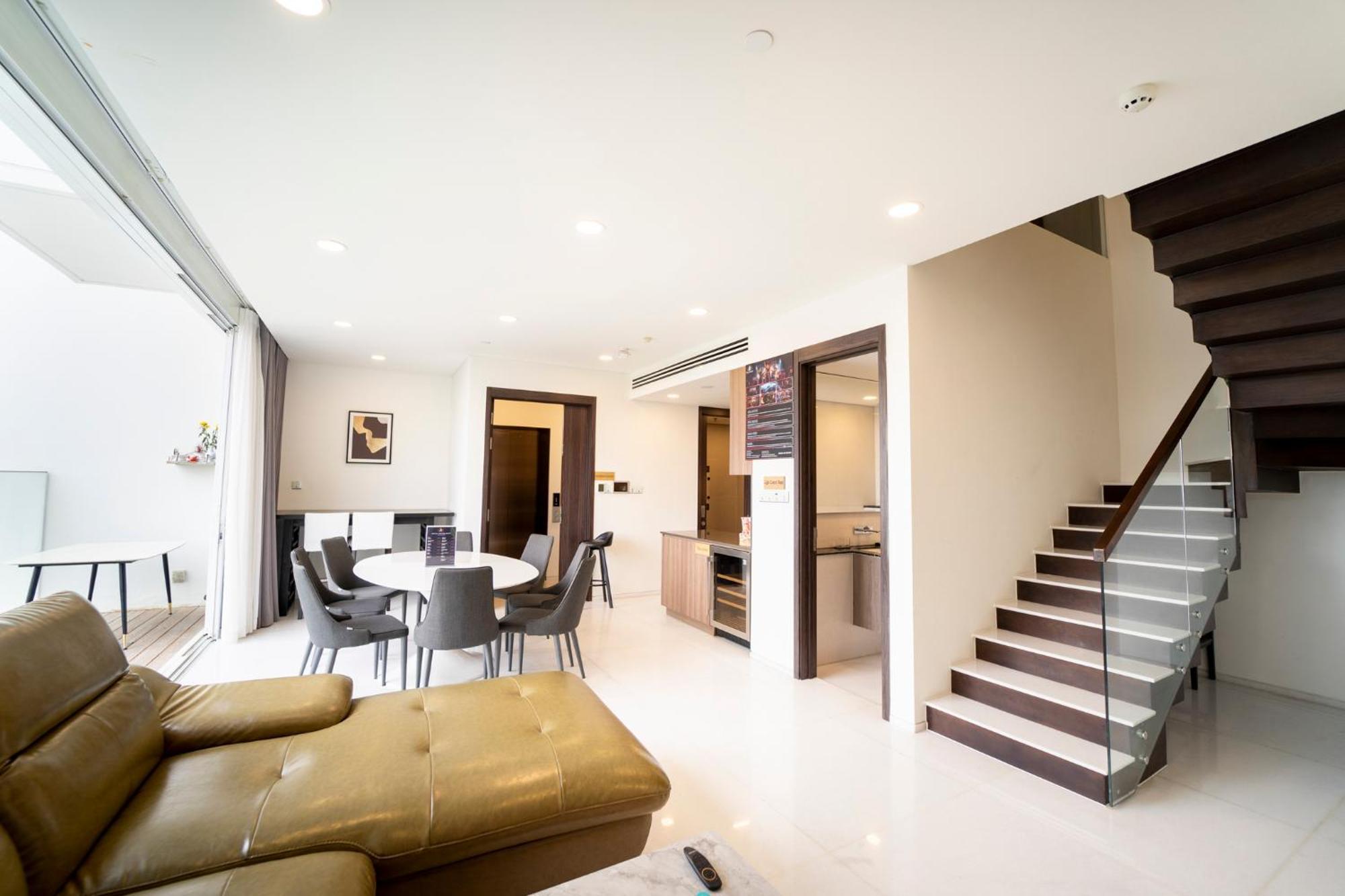 Serenity Saigon Sky Villas - Free One Way Airport Shuttle Хошимин Экстерьер фото