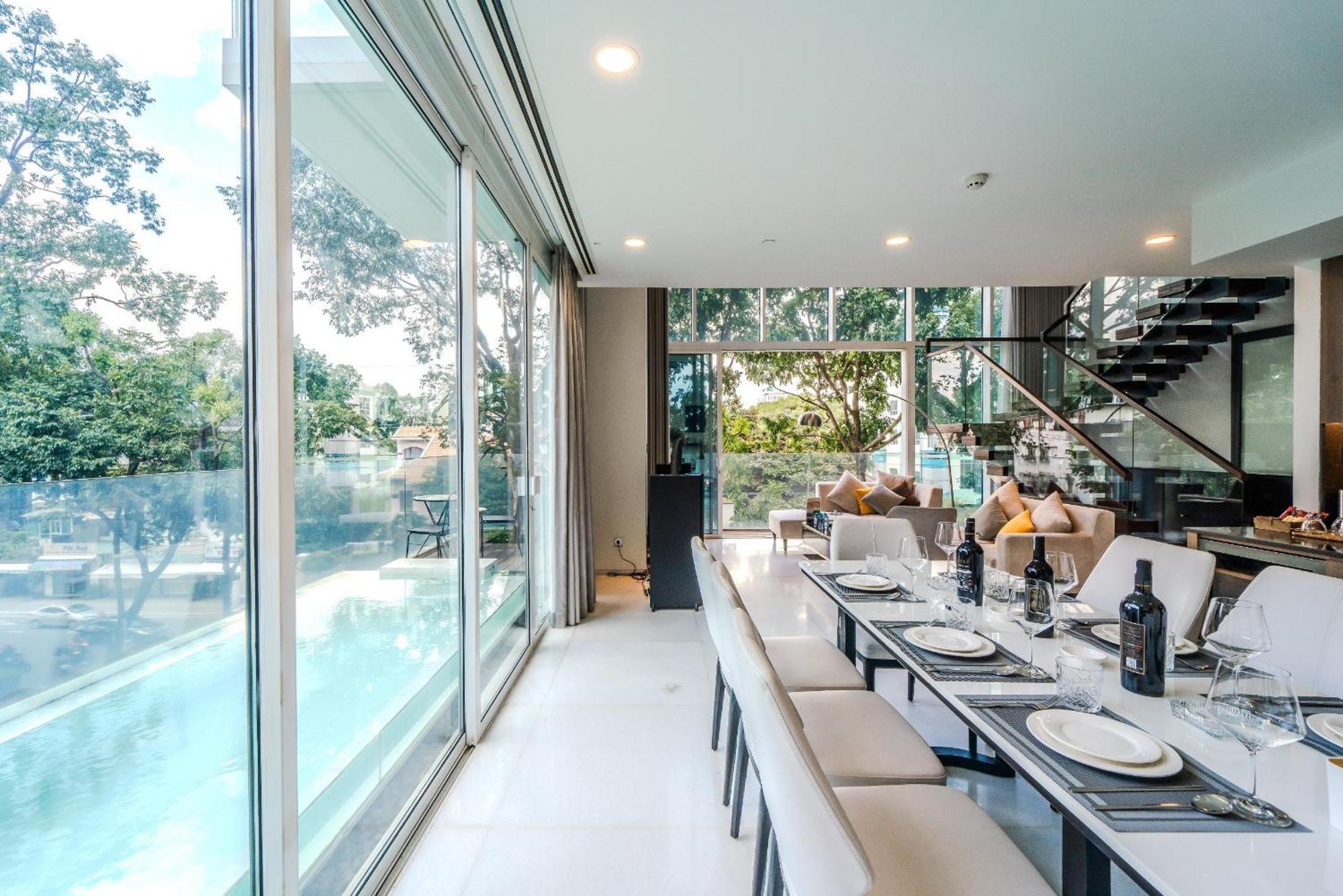 Serenity Saigon Sky Villas - Free One Way Airport Shuttle Хошимин Экстерьер фото